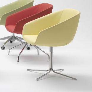 Brek R6 armchair