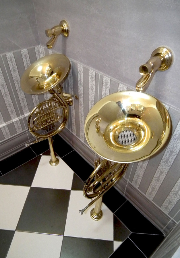 Jazzissimo-zona-Jazz-toalete-tromboane