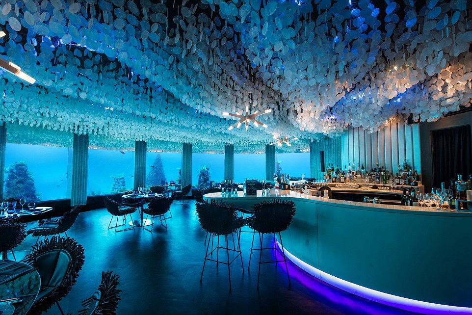Restaurant Subsix - Primul restaurant din apa