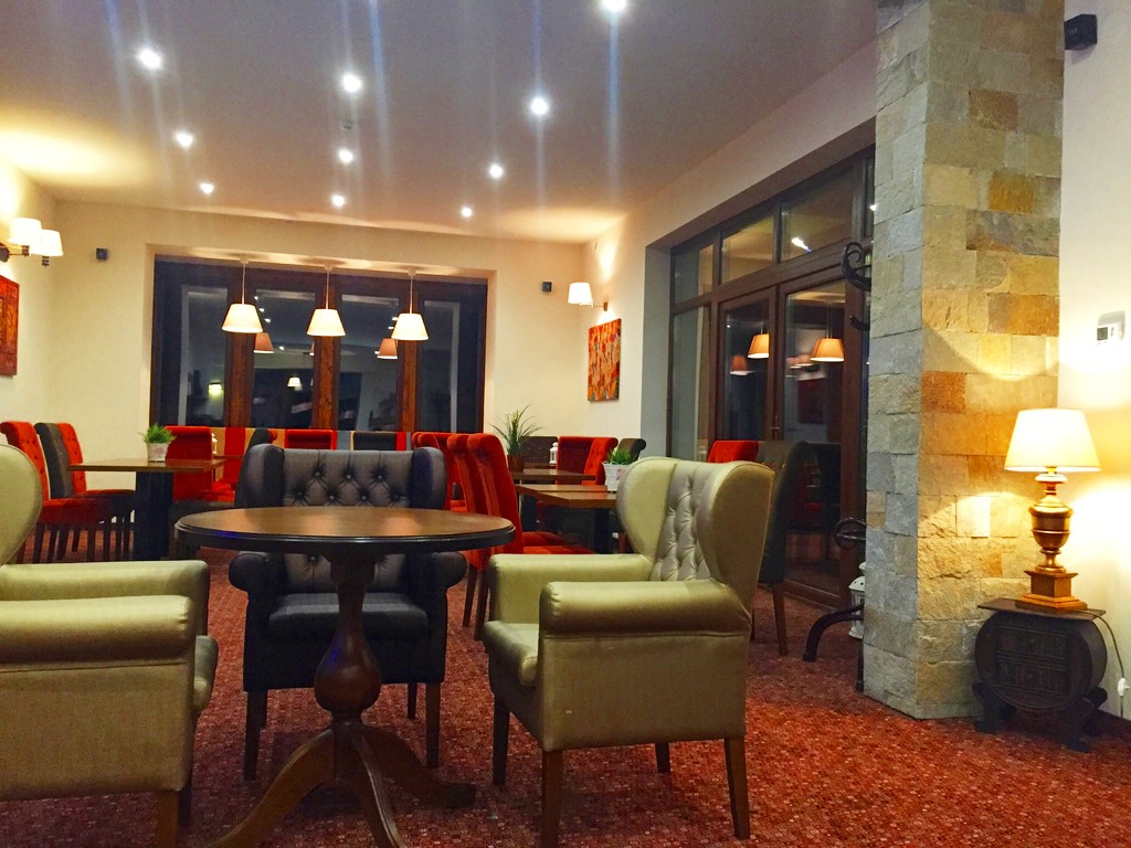 Bar-Restaurant-2