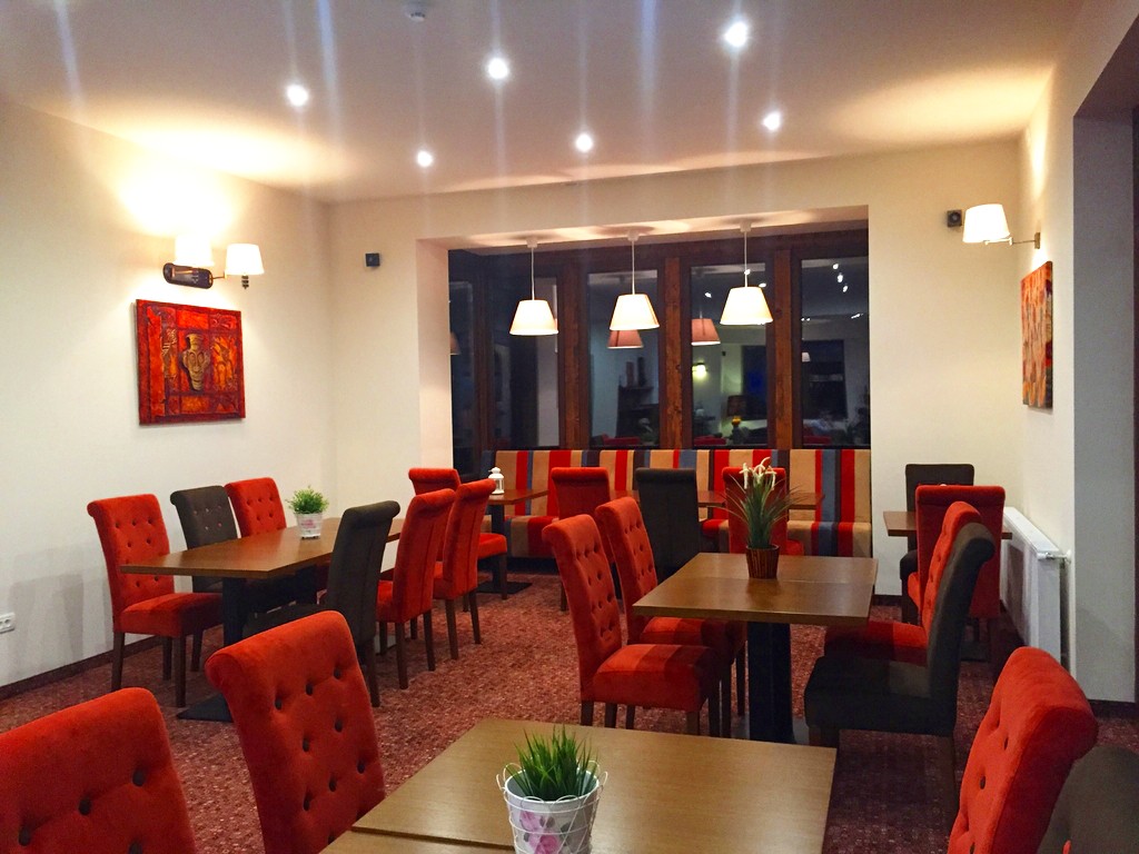 Restaurant-4