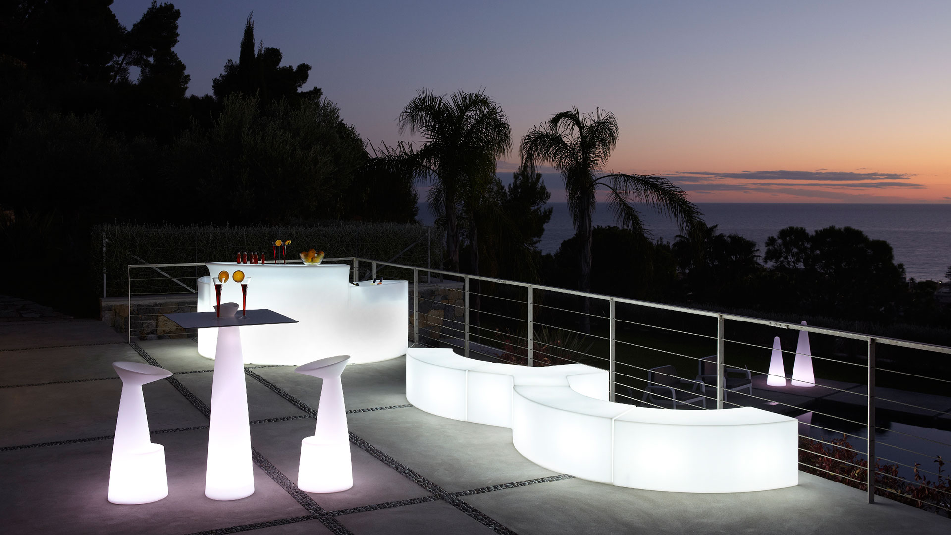 mobilier luminos de terasa - Trend Furniture